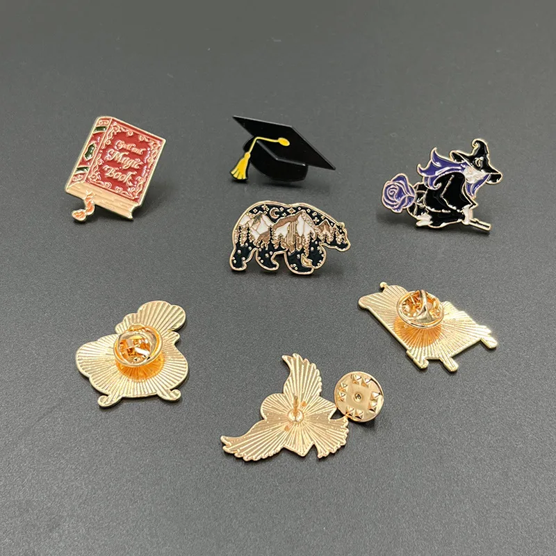 Anime Kingdom Merchandise - Новая брошь с изображением героев фильма,