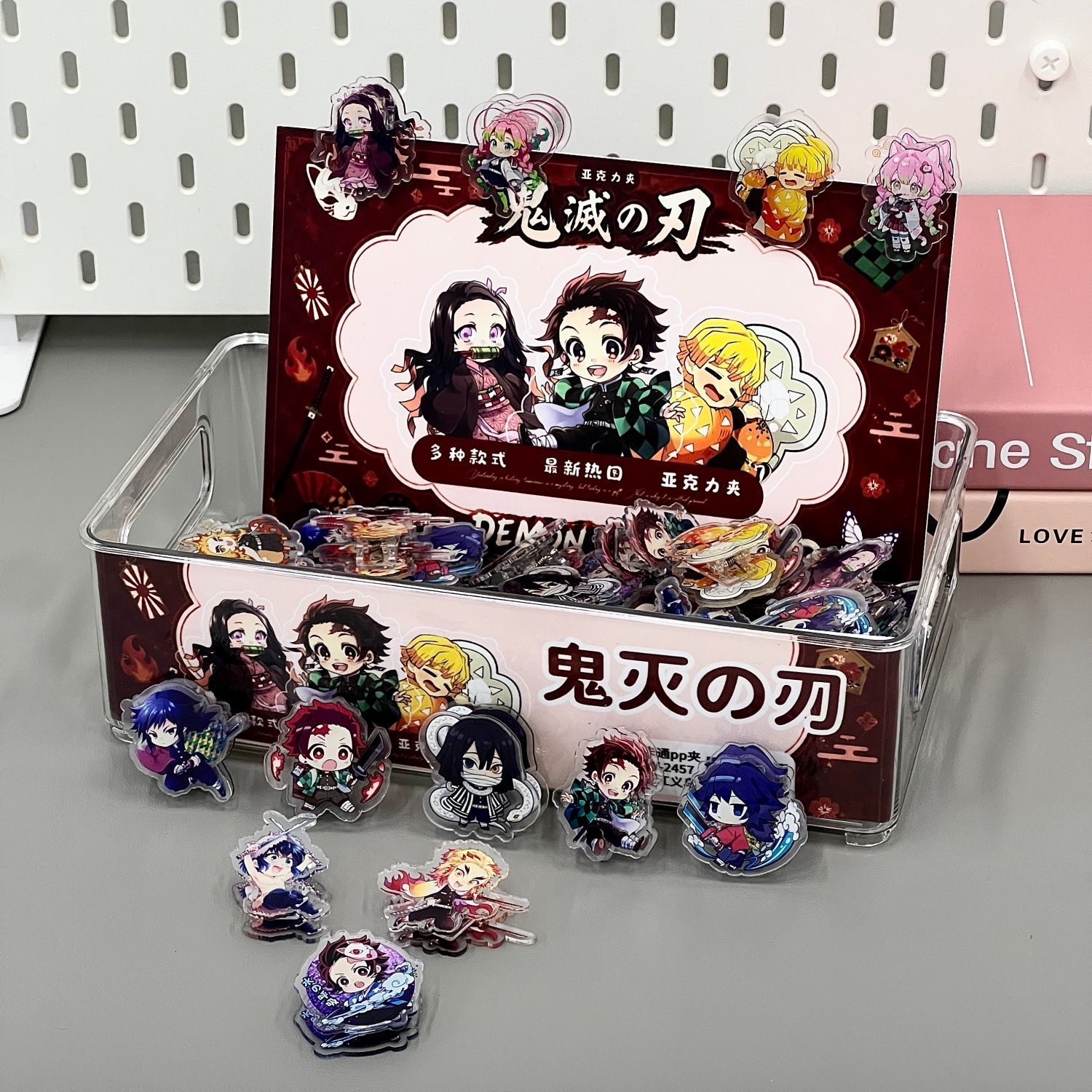Полный набор папок Demon Slaye – обзор и цена Anime Merchandise Box